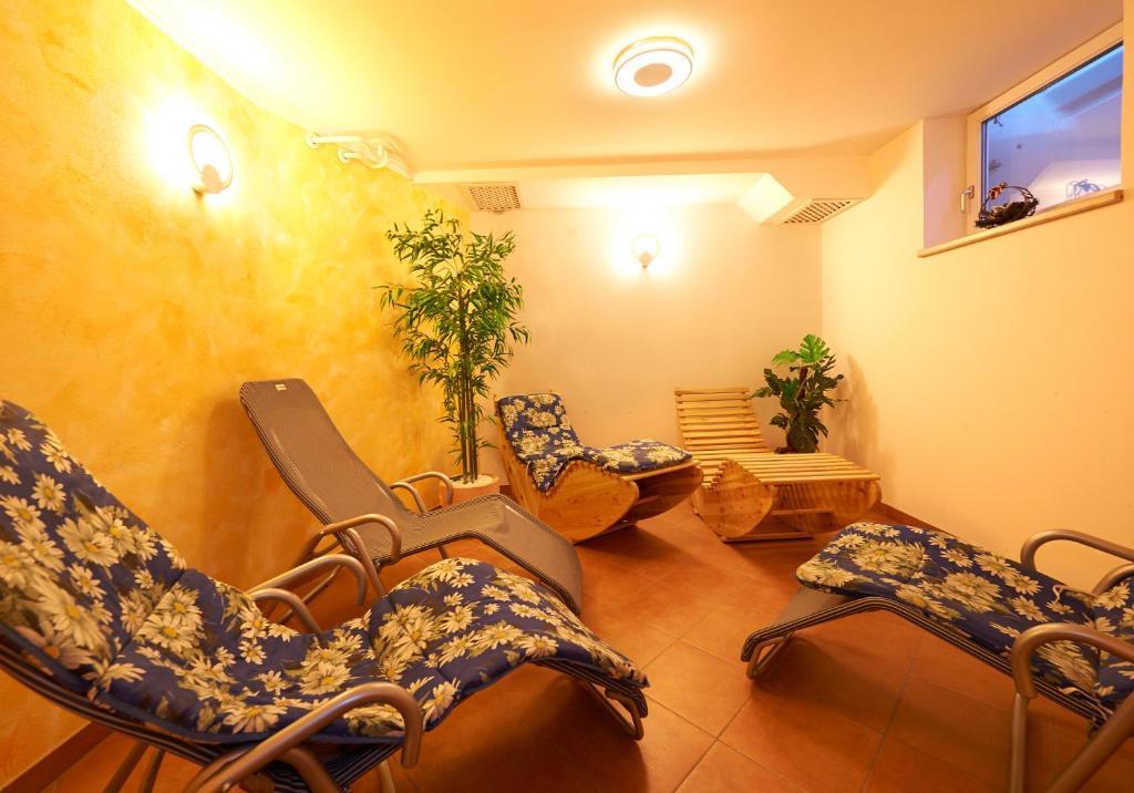 Gaestehaus Emmi ไคลนาร์ล ภายนอก รูปภาพ
