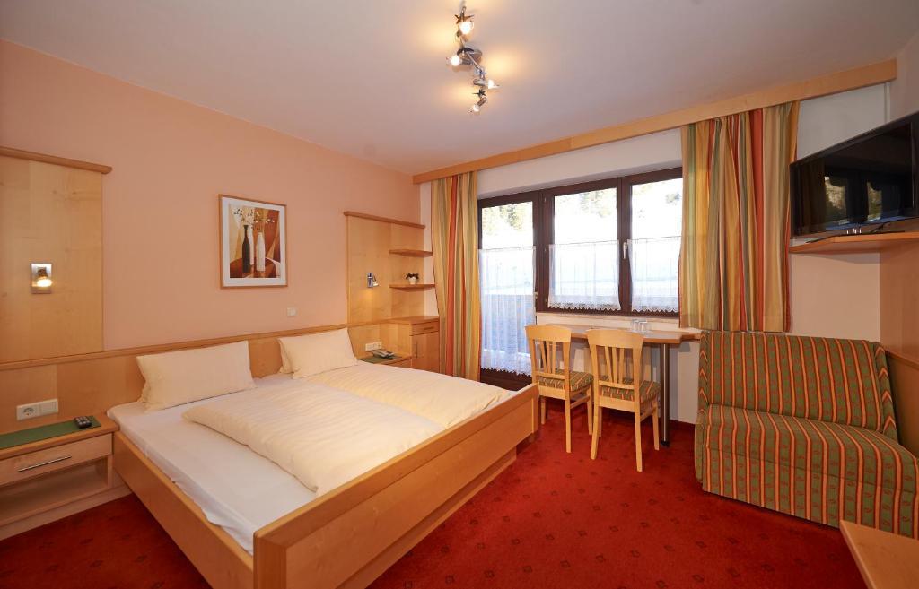 Gaestehaus Emmi ไคลนาร์ล ภายนอก รูปภาพ