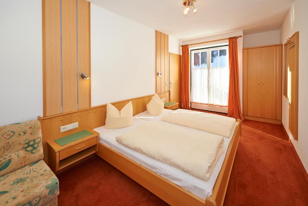 Gaestehaus Emmi ไคลนาร์ล ภายนอก รูปภาพ